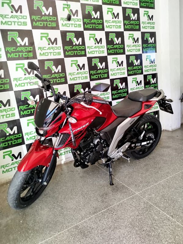 FAZER 250cc